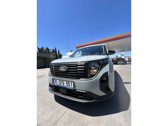 Sahibinden Ford Tourneo Courier 1.5 EcoBlue Deluxe 2024 Model 
