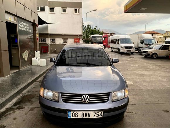 Sahibinden Volkswagen Passat 1.8 Comfortline 2000 Model 