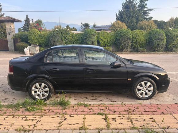  2005 Model Opel Vectra 1.6 Design Edition 