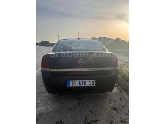  2005 Model Opel Vectra 1.6 Design Edition 