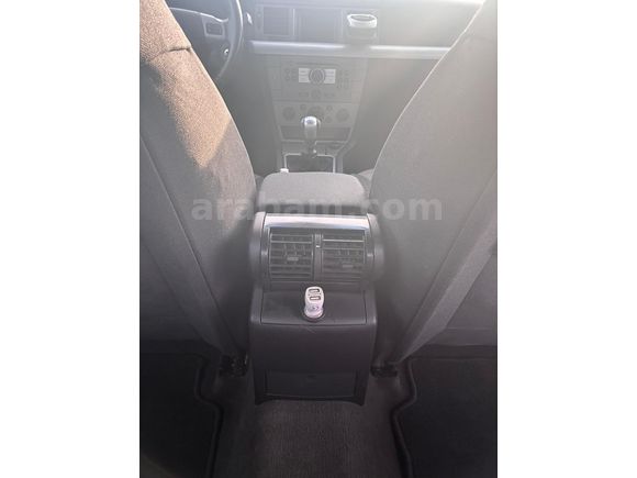  2005 Model Opel Vectra 1.6 Design Edition 