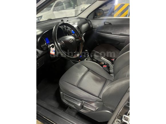 Sahibinden Hyundai i30 1.6 CRDi Style 2009 Model 