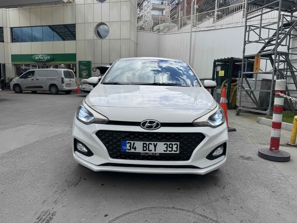 Sahibinden satılık hyundai İ20 otomatik vites 100.000 km de style paket