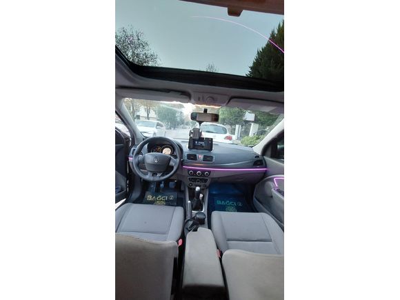 Sahibinden Renault Megane 1.5 dCi Sport Tourer Privilege 2011 Model