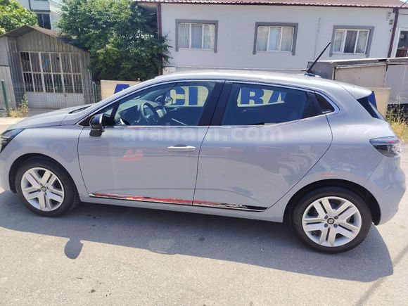Sahibinden Renault Clio 1.0 TCe Evolution 2025 Model
