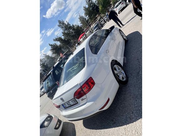 Sahibinden Volkswagen Jetta 1.6 TDi Comfortline 2012 Model 