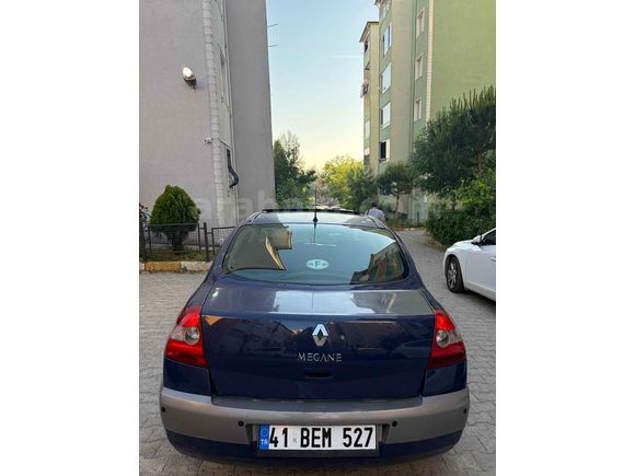 SAHİBİNDEN SUNROOFLU- ÖZENLE BİNİLMİŞ-İŞLEMSİZ-1.6DYNAMİQUE MEGANE