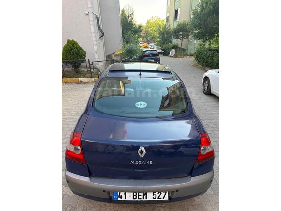 SAHİBİNDEN SUNROOFLU- ÖZENLE BİNİLMİŞ-İŞLEMSİZ-1.6DYNAMİQUE MEGANE
