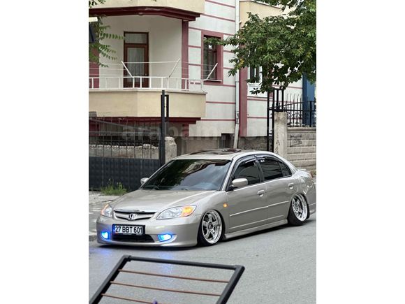 Sahibinden Honda Civic 1.6i VTEC 2 ES 7 
2006 Model 