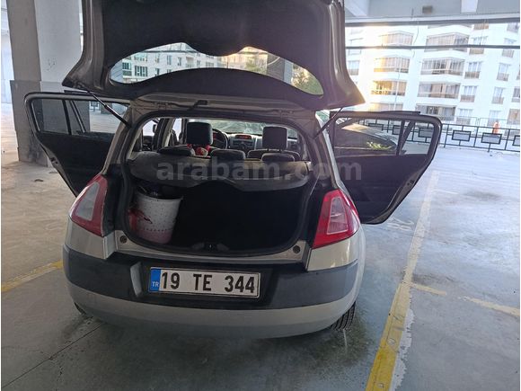 Sahibinden Renault Megane 1.4 Authentique 2004 Model