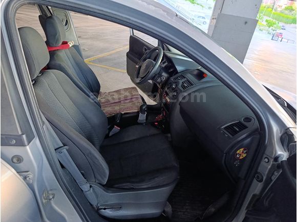 Sahibinden Renault Megane 1.4 Authentique 2004 Model