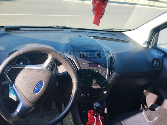 Sahibinden Ford Tourneo Courier 1.5 TDCi Delux 2015 Model  122.000 km Bej