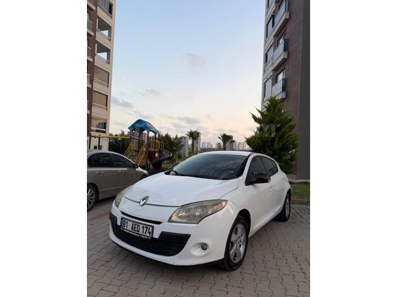 Sahibinden Renault Megane 1.5 dCi Authentique 2012 Model