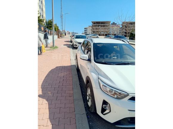 Sahibinden Kia Stonic 1.25 MPI Cool 2021 Model