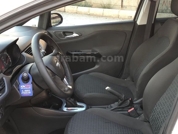 Opel Corsa 1.4 Essentia 2015 Model