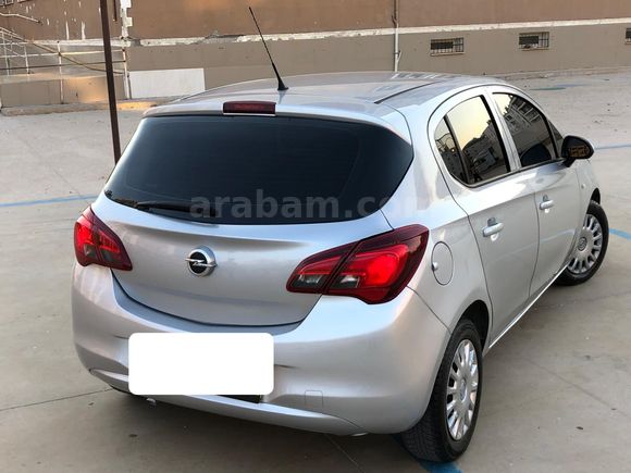 Opel Corsa 1.4 Essentia 2015 Model