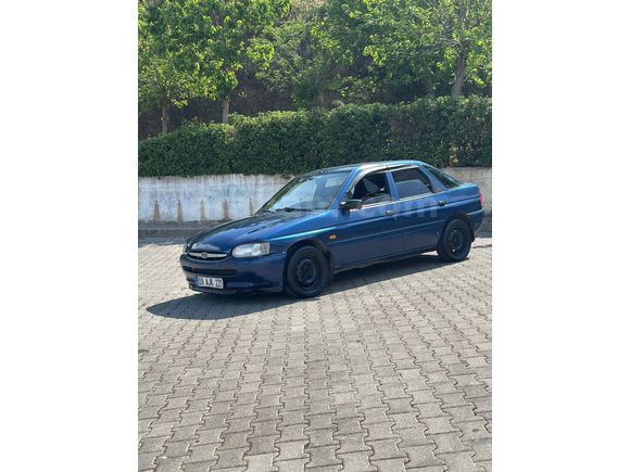 Sahibinden Ford Escort 1.8 CLX 1997 Model 