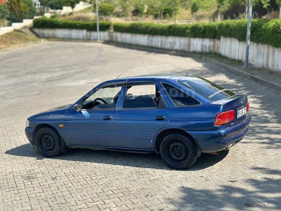 Sahibinden Ford Escort 1.8 CLX 1997 Model 