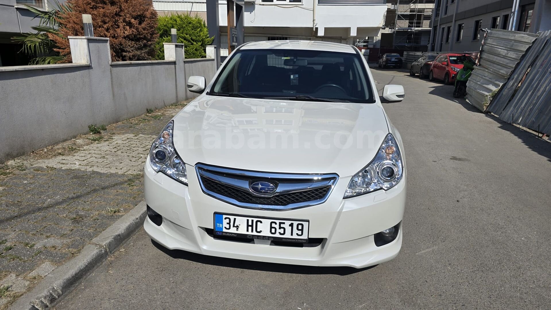 Sahibinden Subaru Legacy 2.0 Business 2011 Model İstanbul 178.400 km Beyaz 1