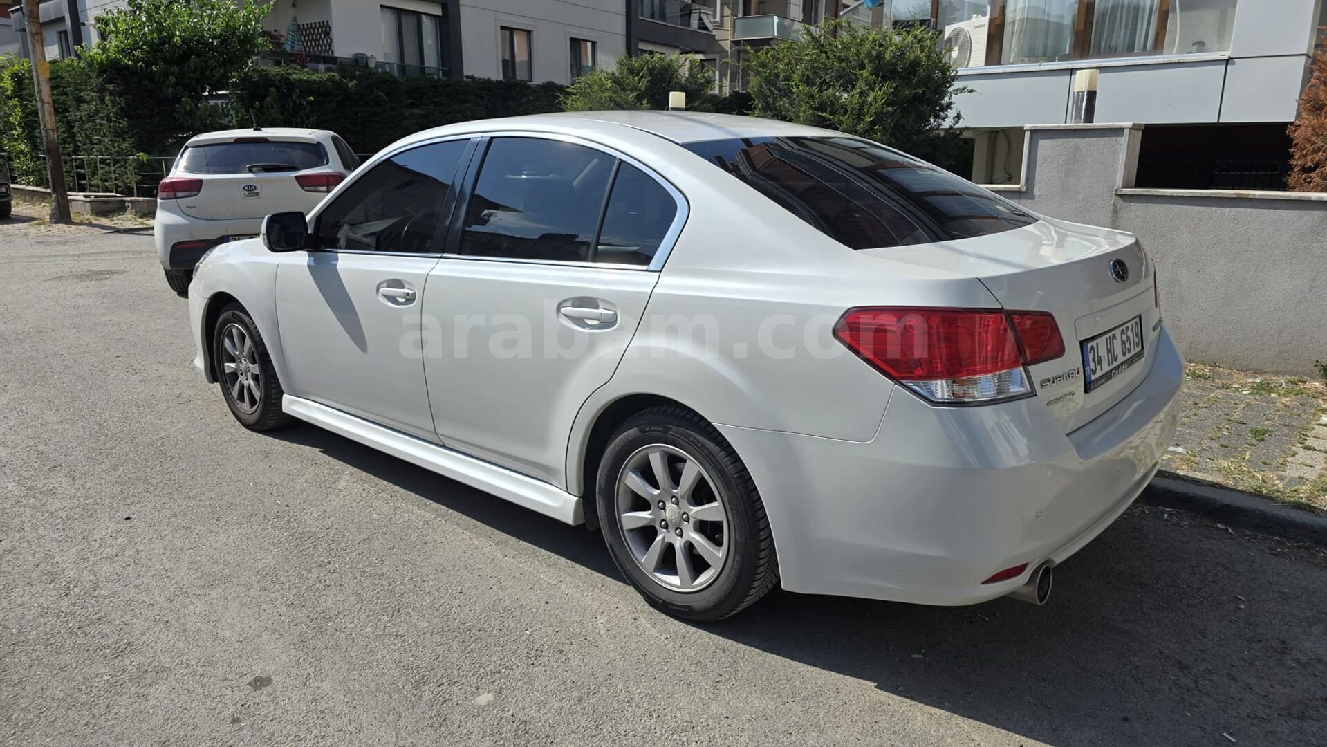 Sahibinden Subaru Legacy 2.0 Business 2011 Model İstanbul 178.400 km Beyaz 6