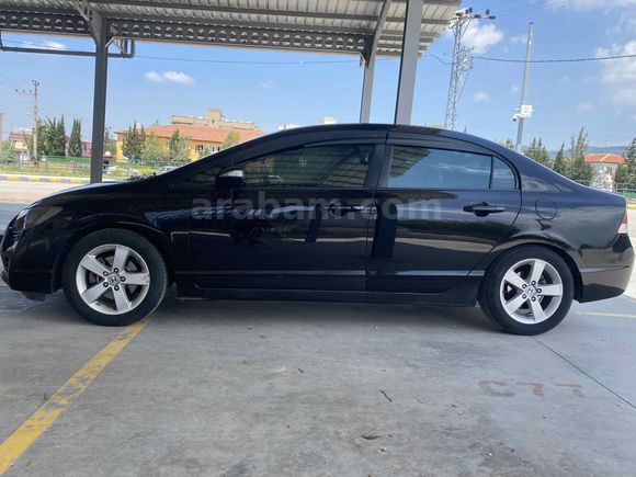 Sahibinden Honda Civic 1.6i VTEC Premium 2011 Model 