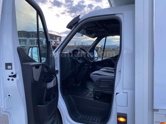 AKŞAHİN OTO'DAN 2011 MODEL ÇİFT KAYAR PERDELİ RENAULT MASTER 