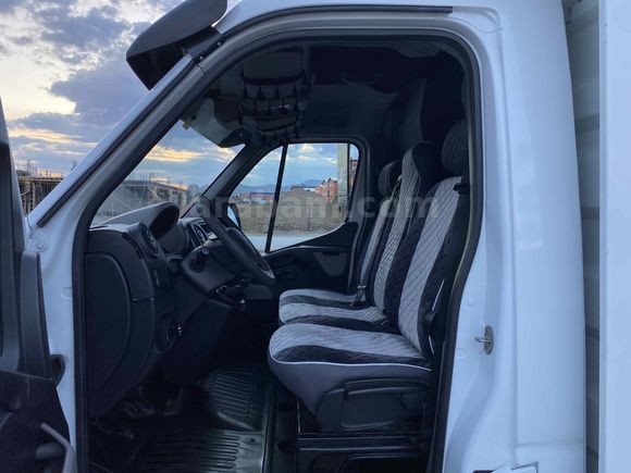 AKŞAHİN OTO'DAN 2011 MODEL ÇİFT KAYAR PERDELİ RENAULT MASTER 