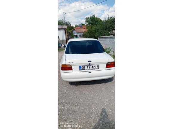 Sahibinden Ford Escort 1.6 CLX 1998 Model