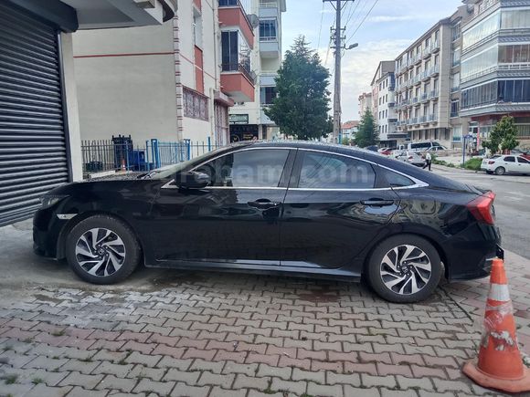 Sahibinden Honda Civic 1.6i VTEC Eco Elegance 2017 Model