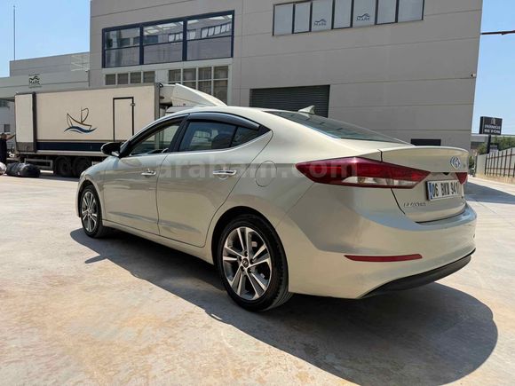Sahibinden Hyundai Elantra 1.6 CRDi Elite 2016 Model 