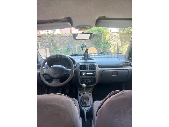 Sahibinden Renault Clio 1.4 RNA 2000 Model