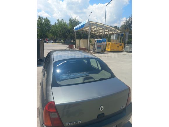 Sahibinden Renault Clio 1.4 RNA 2000 Model