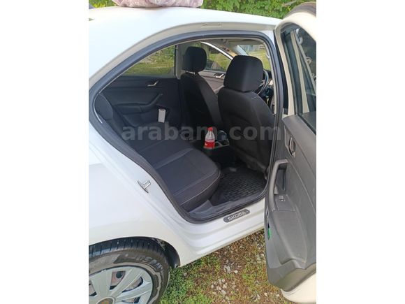 Sahibinden Skoda Rapid 1.6 TDI Ambition 2015 Model