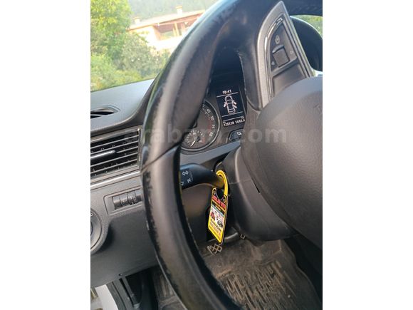 Sahibinden Skoda Rapid 1.6 TDI Ambition 2015 Model