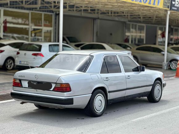 Sahibinden Mercedes - Benz 230 E 1988 Model 