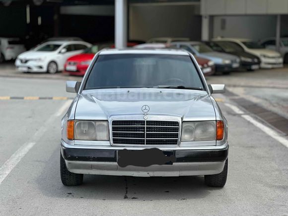 Sahibinden Mercedes - Benz 230 E 1988 Model 