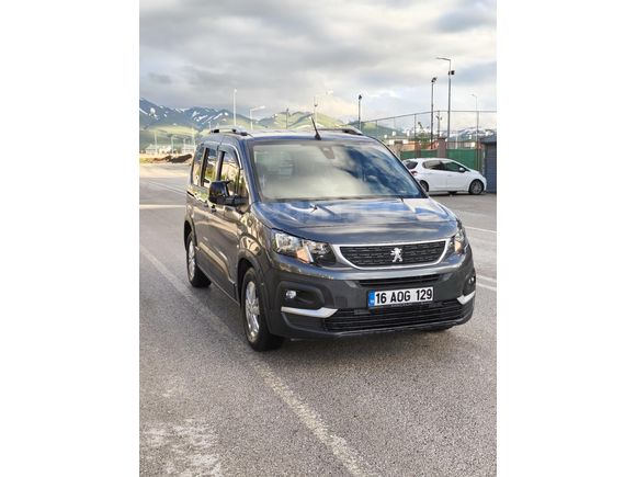 Sahibinden Peugeot Rifter 1.5 BlueHDI Allure 2021 Model