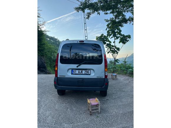 Sahibinden Renault Kangoo Multix 1.5 dCi Expression 2004 Model