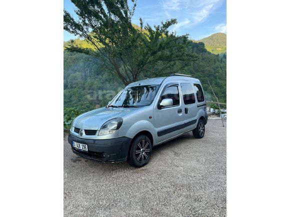 Sahibinden Renault Kangoo Multix 1.5 dCi Expression 2004 Model