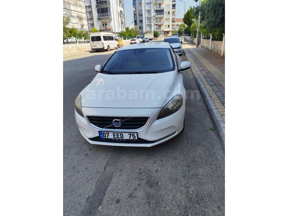Sahibinden Volvo V40  1.6 D Advance 2013 Model  233.000 km Beyaz