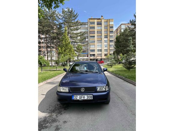WOLKSWAGEN POLO 100 HP 99