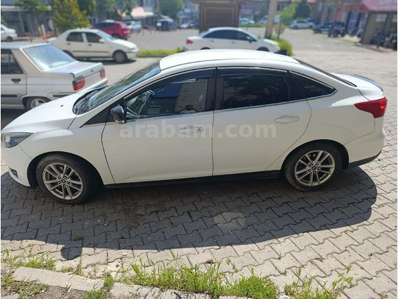 Sahibinden Ford Focus 1.6 Ti-VCT Trend X 2015 Model