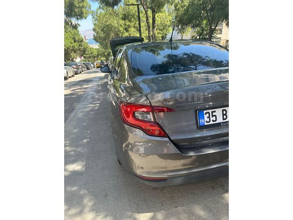 İLK SAHİBİNDEN FİAT EGEA 1.4 FIRE Easy Plus 