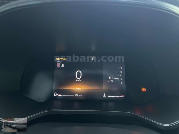 BİLGİN OTOMOTİV'DEN 2024 CLIO EVOLUTION 20.000 KM BOYASIZ