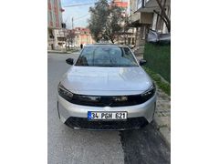 Opel corsa GS tam tavan güvenlik paket 2025 model sıfır poşetleri üstünde 