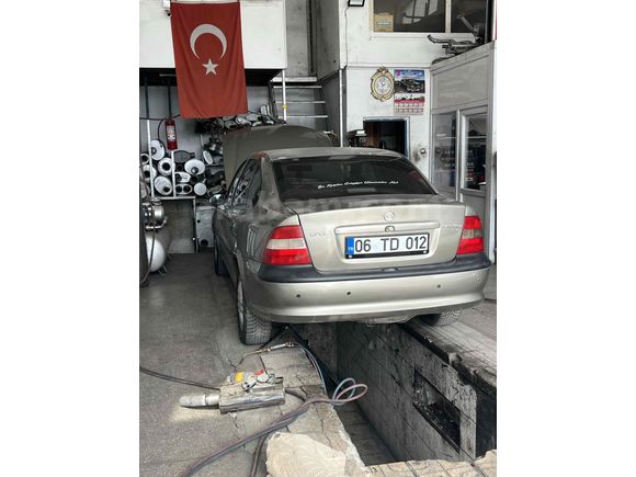 Sahibinden Opel Vectra 2.0 GLS 1997 Model 
