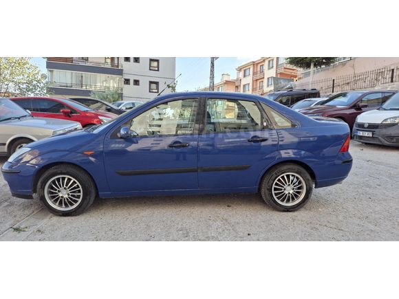 Sahibinden Ford Focus 1.6 Comfort 2002 düşük km acil Model