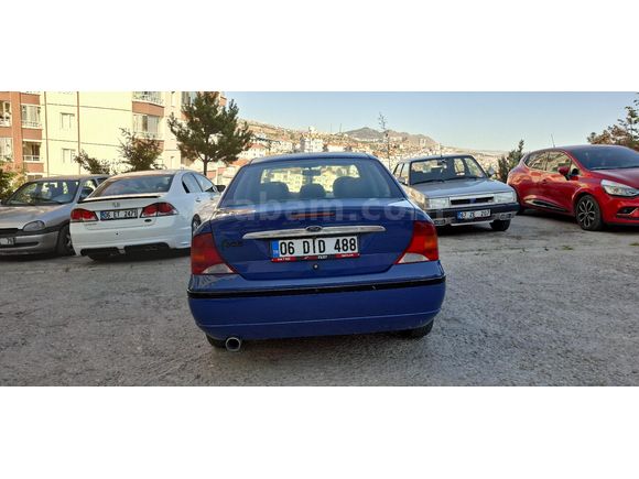 Sahibinden Ford Focus 1.6 Comfort 2002 düşük km acil Model
