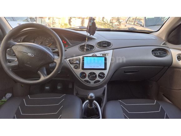 Sahibinden Ford Focus 1.6 Comfort 2002 düşük km acil Model