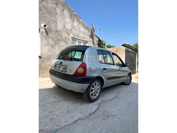 Sahibinden Renault Clio 1.4 RNA 2001 Model